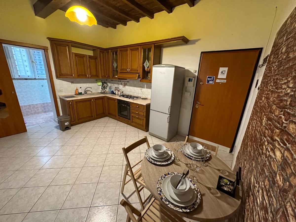 Aosta 3 Lägenhet Parma Exteriör bild