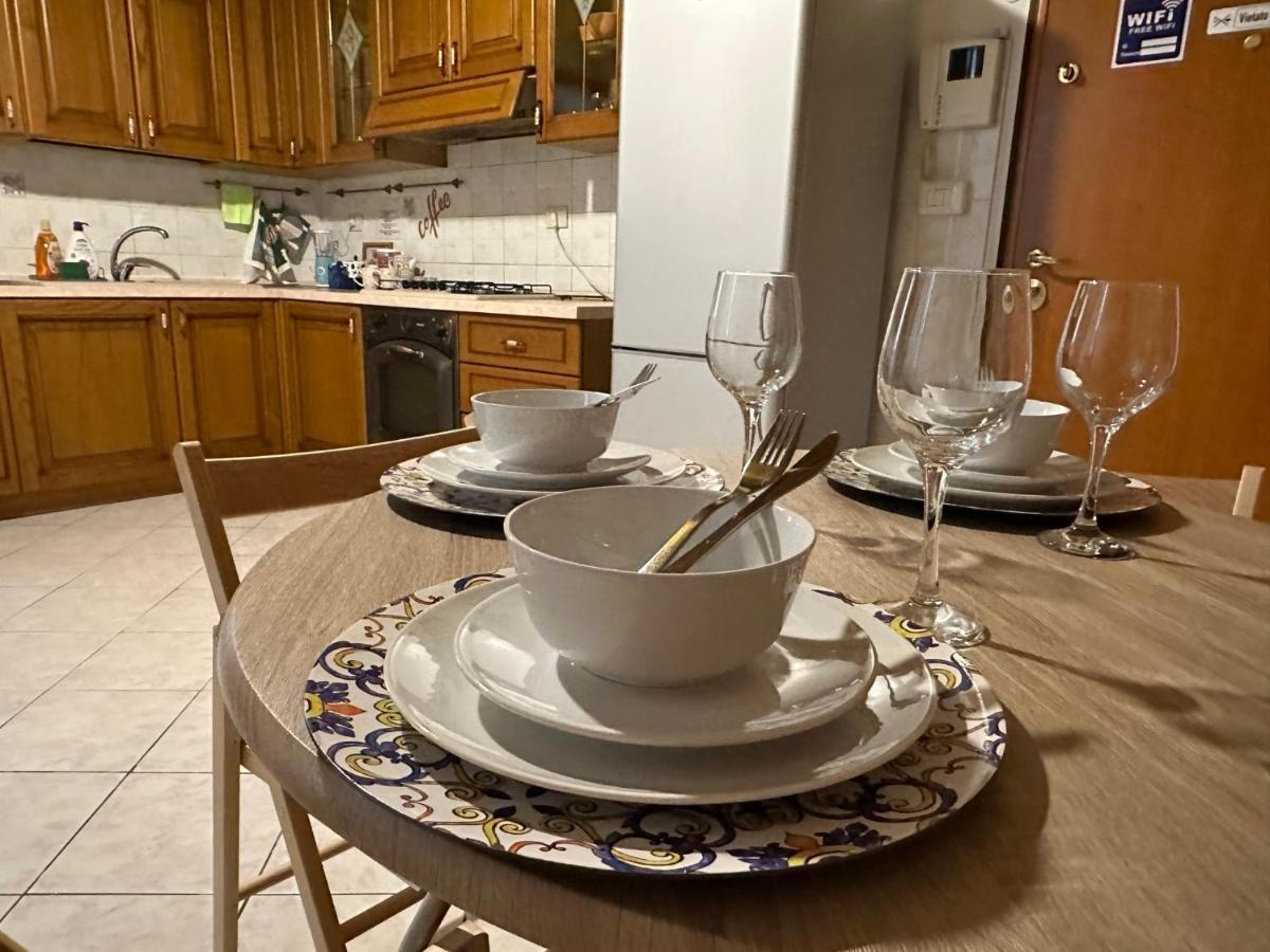 Aosta 3 Lägenhet Parma Exteriör bild